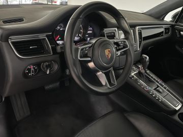 Porsche Macan 3.6 Turbo | Luchtvering | Panoramadak | Adaptieve Cruise Control 
